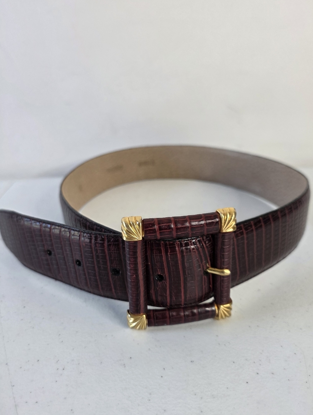 Brighton Burgundy Texturedโ Belt Size M Square Gold Accent Buckle Retro Chic